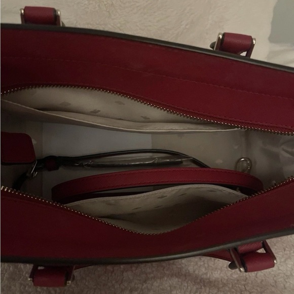 Kate Spade - Picture 3 of 4